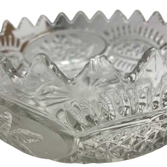Vintage Clear Glass Footed Serving Bowl With Scalloped Edge & Floral Pattern - Picture 6 of 7